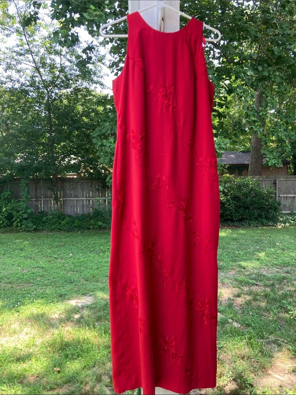 Plaza South - Y2K/90s/Romantic Vintage Floral Embroidered Red Sleeveless Maxi-6